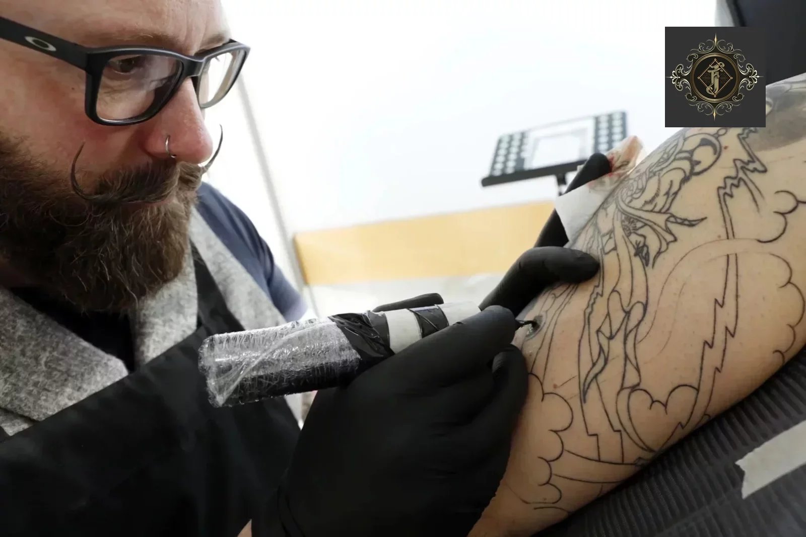 Aggregate more than 120 mustache tattoo studio latest